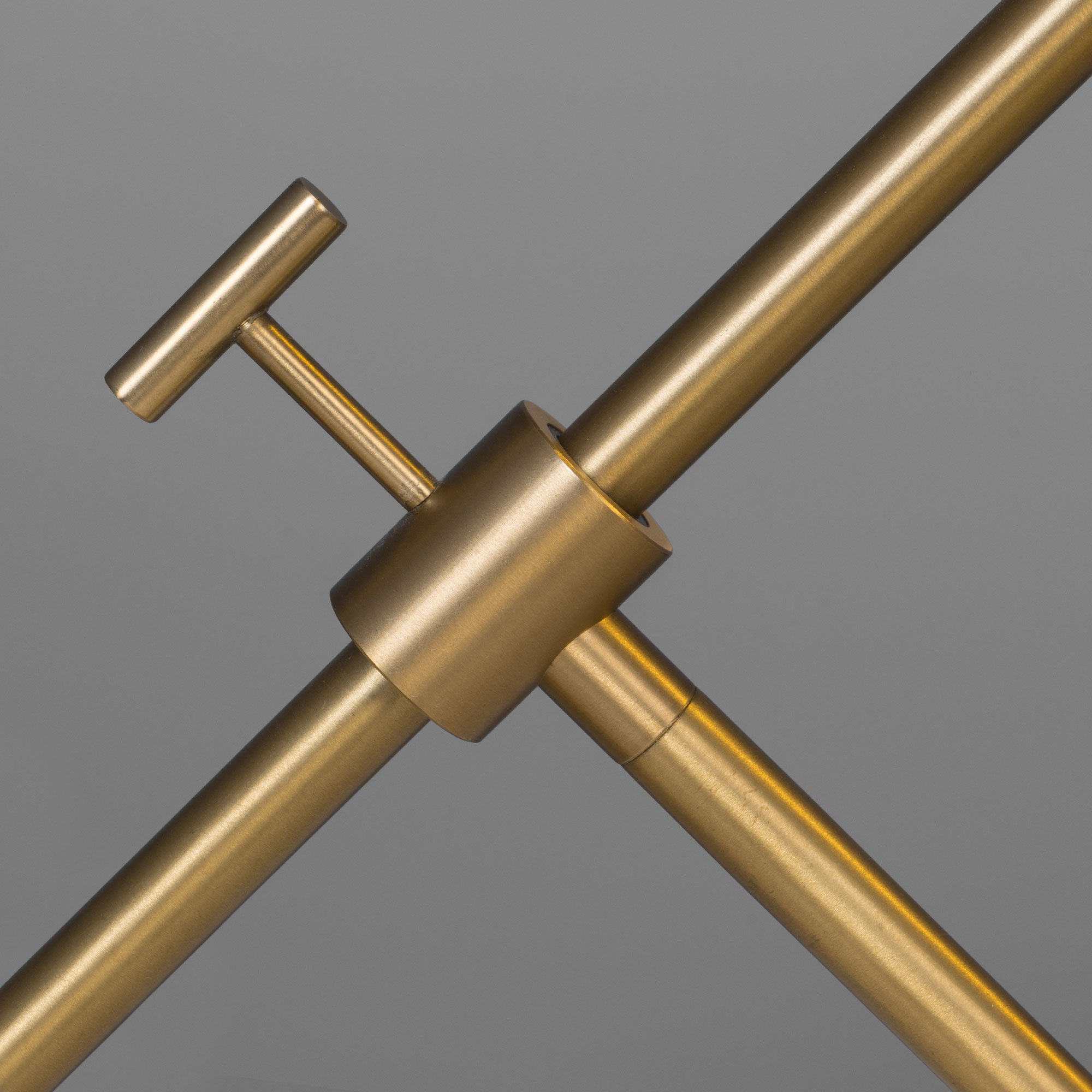 Schwung Zosia Burnished Brass Transparent Globe Floor Lamp